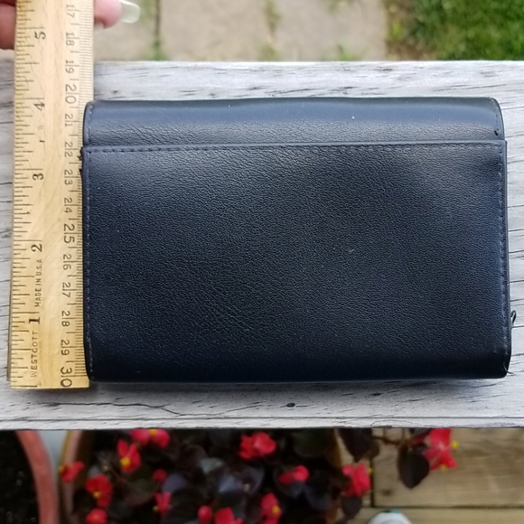 EUC multi function wallet - Picture 2 of 5